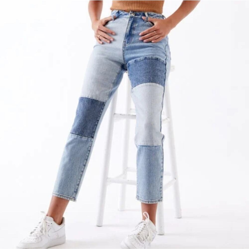 PACSUN Patch on Blue Mon High-Rise Denim Jeans. Size 26